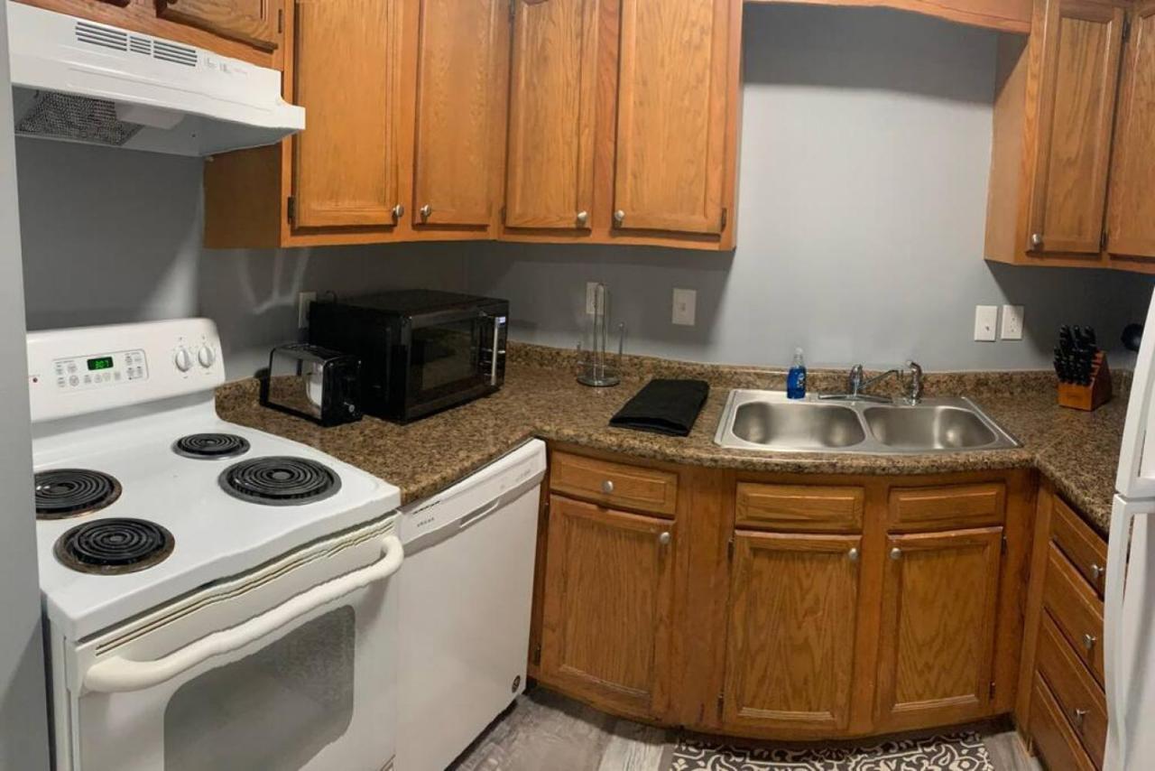 5145 Porsche Newly Remodeled 2 Bdrm Ranch Attached Home Princeton エクステリア 写真
